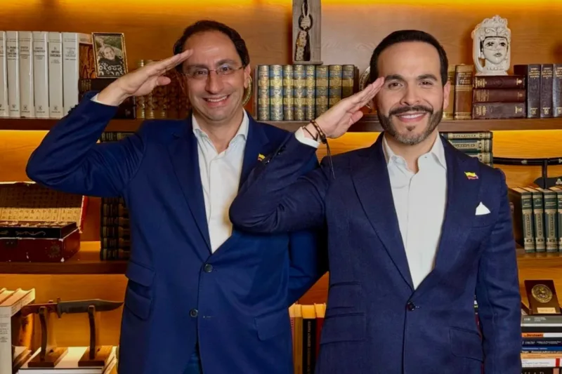 El candidato presidencial Abelardo de la Espriella anunció al exministro de Hacienda José Manuel Restrepo como su fórmula vicepresidencial para las elecciones presidenciales - Foto: Cortesía