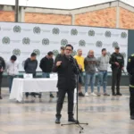 Más de 430 personas fueron capturadas en Bogotá durante los primeros ocho días de marzo en operativos contra hurto, tráfico de drogas y porte ilegal de armas - Foto: @SeguridadBOG