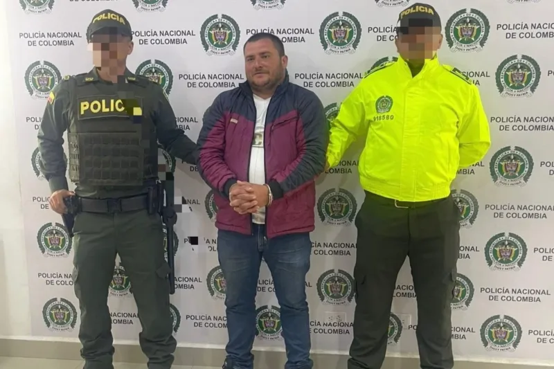 Capturan en Tolima a alias “Conejo”, hermano de alias Iván Mordisco, líder de las disidencias de las Farc - Foto: @mindefensa