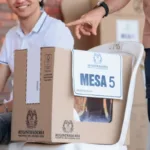 Más de 1,2 millones de colombianos en el exterior podrán votar entre el 2 y el 8 de marzo en las elecciones al Congreso y consultas presidenciales 2026 - Foto: @Registraduria